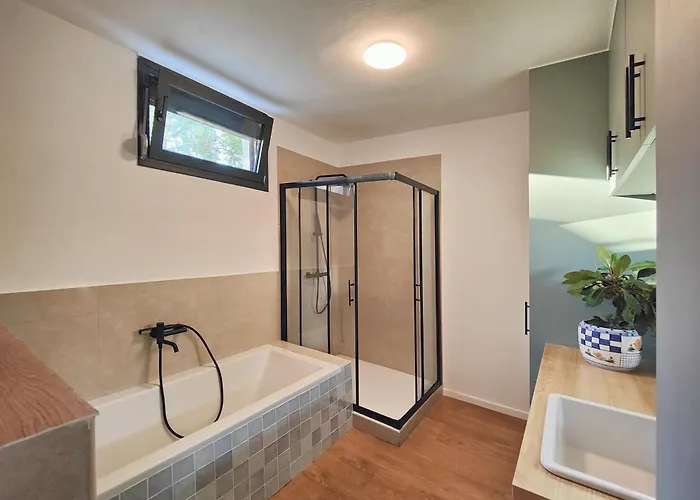Paradiso New Luxury Flat *
